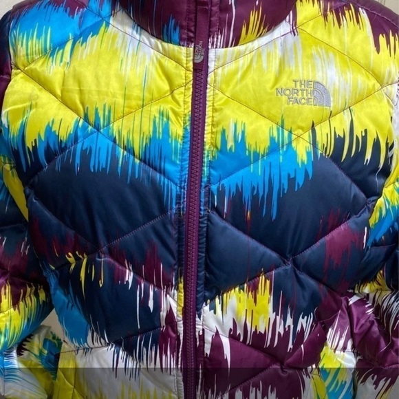 THE NORTH FACE 550 Multi-Colored Girls XL Puffer Jacket EUC - Picture 2 of 10